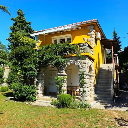 Lela Lägenhet Novi Vinodolski