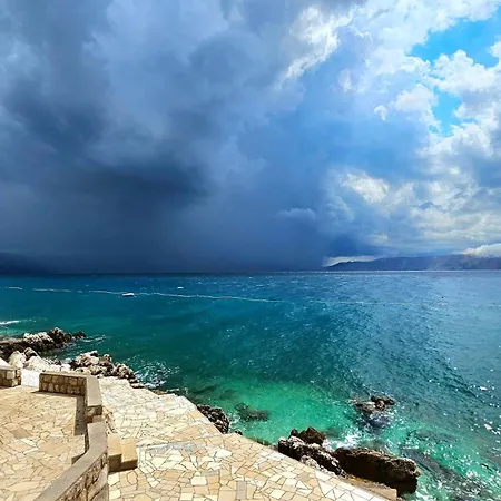 Lela Lägenhet Novi Vinodolski