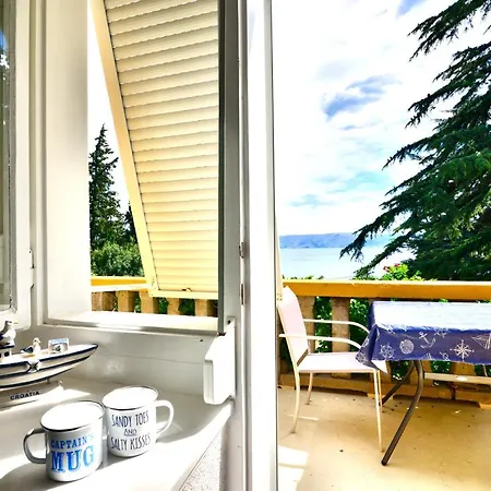 Lela Apartament *