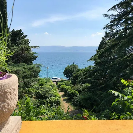 Apartament Lela